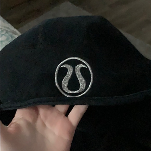 Lululemon scuba zip-up hoodie. - Picture 3 of 3